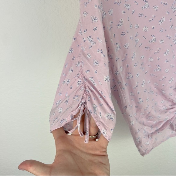 Abercrombie and Fitch V Neck Tie Front with Rouche Sleeves Floral Print Size S - Picture 5 of 6